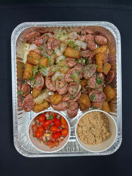 Linguiça Frita with Yucca Catering Style