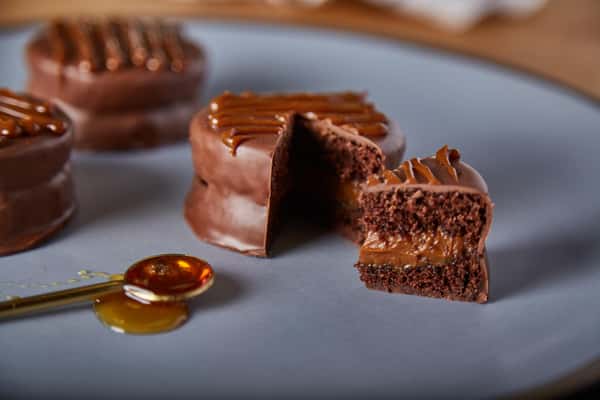 Honey Bread with Dulce de Leche