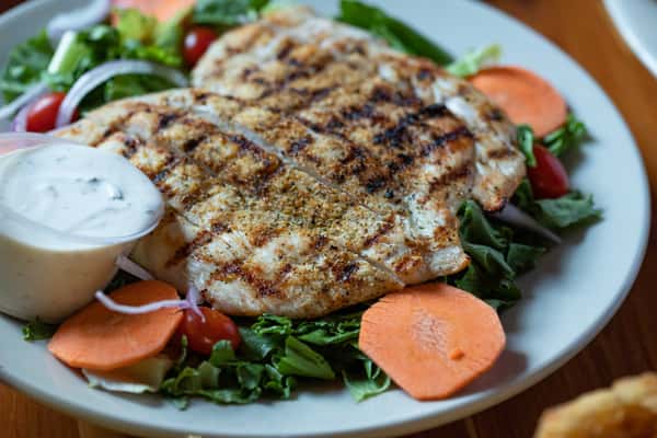 Grilled Chicken House Salad
