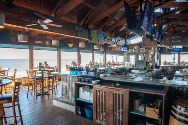 bar