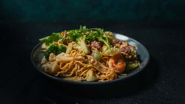 M10. Stir-fried Egg Noodle