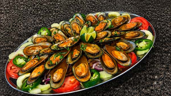 Charola Mussels