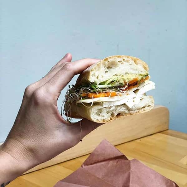 turkey and veggie sandwich