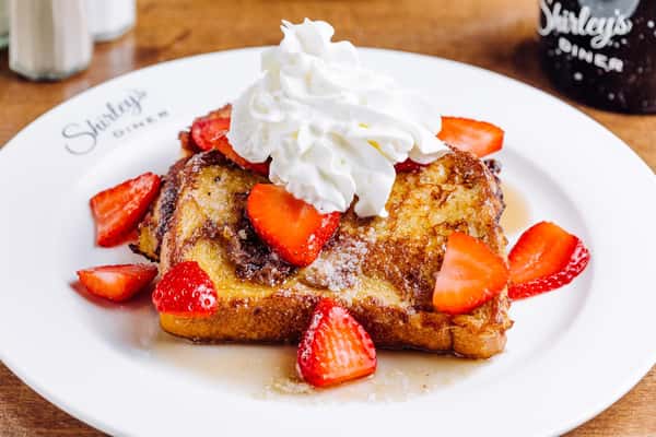 French Toast w/Strawberries & Cream
