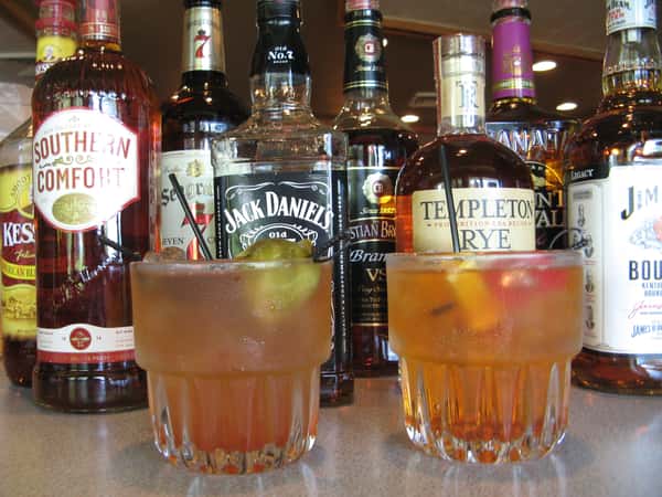 Cocktails and liquor