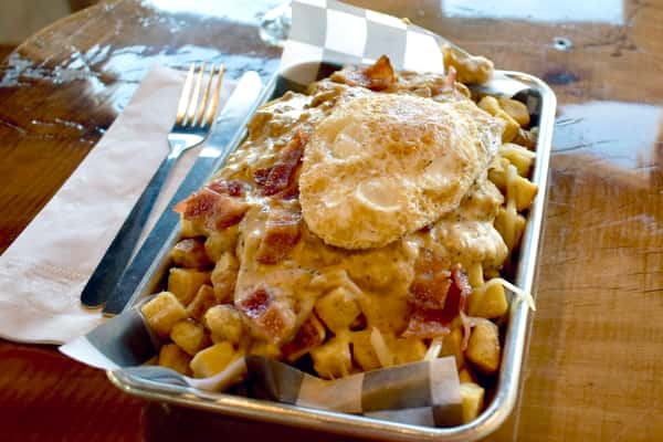 Breakfast Poutine