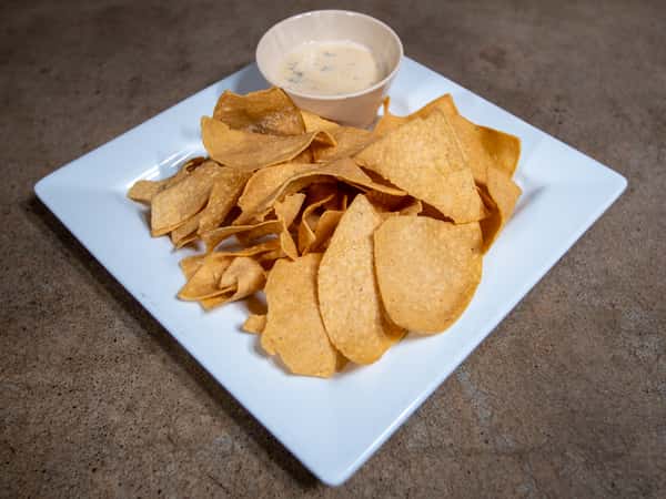 Chips & Queso