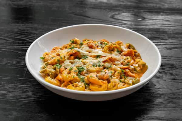 Lunch Tomato Vodka Tortellini