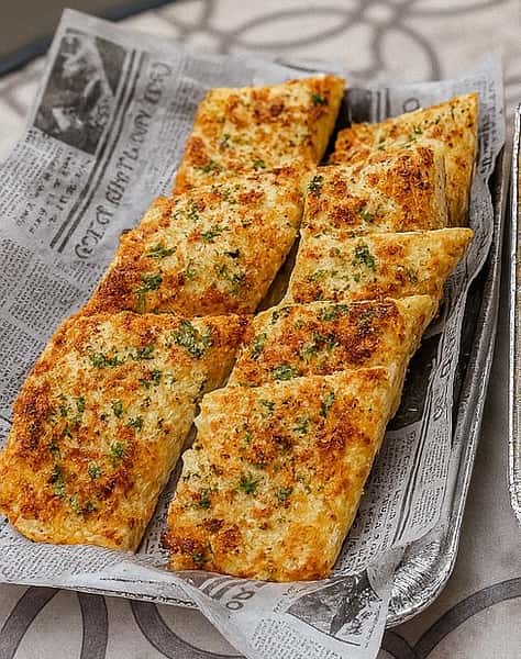 Cheesy Garlic Bread Tray