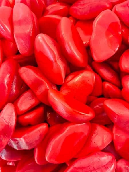 Gummy Strawberry Filled Lips