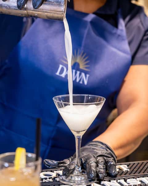 This is your sign to clock out and head to Dawn for Happy Hour 🍸✨! Every Tuesday through Friday from 3PM-8PM!
#DawnChi #dawnameatery #DawnEatery #ChicagoHappyHour