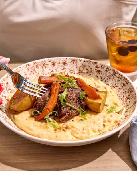Cooler temps mean that it's time for warm, cozy meals - straight from our scratch kitchen! Make your reservations at the link in our bio, and we'll take care of you from there. #DawnAMEatery #DawnChicago #DawnChi