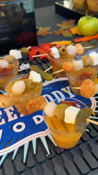 Thank you @bloodymarychi for having us in this year’s competition, and to everyone that stopped by to try our Ms. Mary cocktail 🍅🥓! Make sure you visit our Hyde Park location to enjoy it with our full menu! #DawnChicago #chicagobloodymary