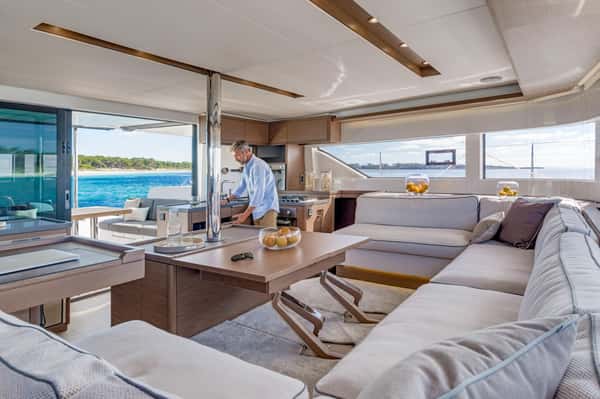 Buena Vida boat interior