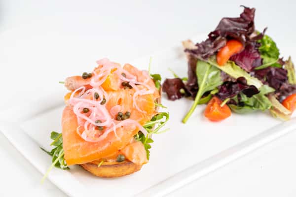 Salmon tartine