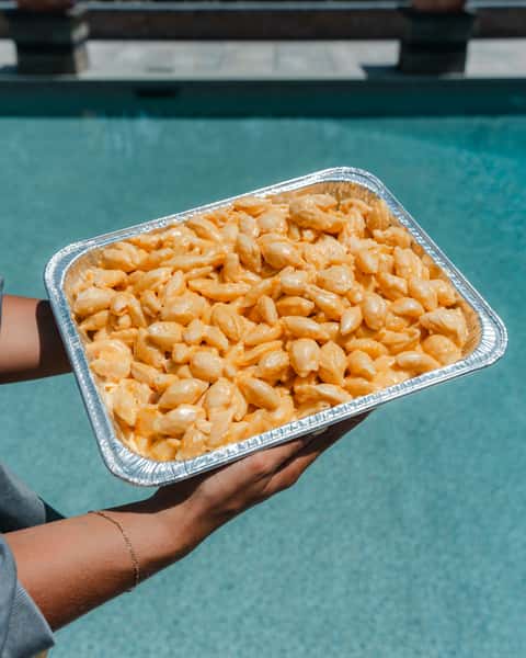 Pan of macaroni and cheese