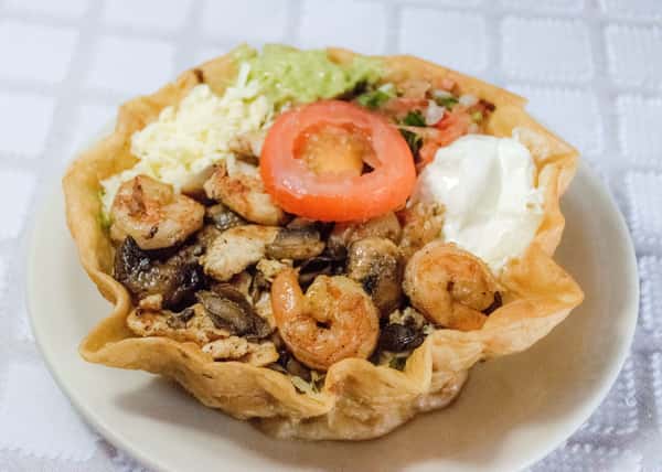 **Tapatio Taco Salad