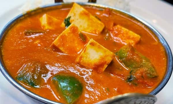 PANEER & PEPPER MAKHANI