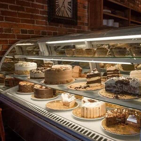 cake display