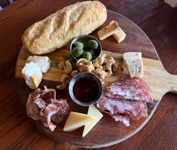 4 Cheese Plate
