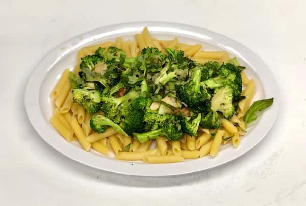 Pasta w/ Broccoli, Garlic & Oil