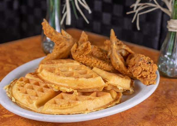 3pc Wing & Waffles
