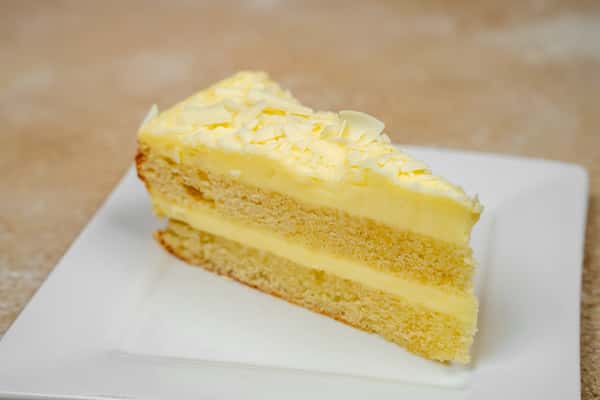 Lemoncello Cake