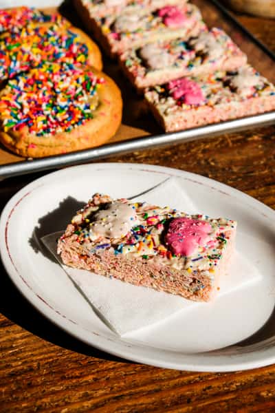 Animal Cracker Rice Crispy Bar
