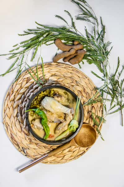 Sinampalukang Manok (Chicken Tamarind Soup)