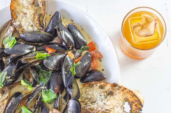 Coconut Ginger Mussels