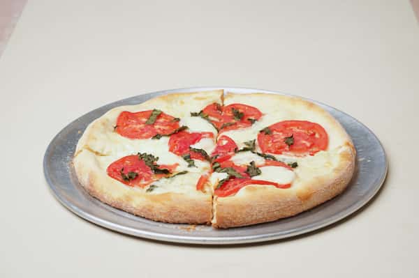 MEDIUM MARGARITA PIZZA