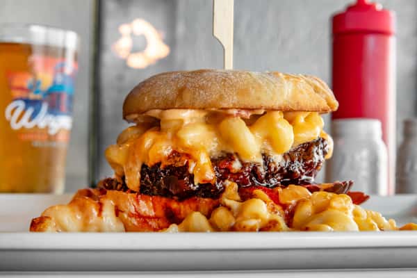 Wingzville Hot Mac Sandwich