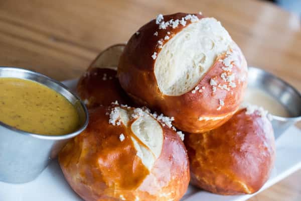 Pretzel Rolls