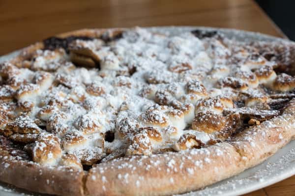 Nutella S'Mores Pizza