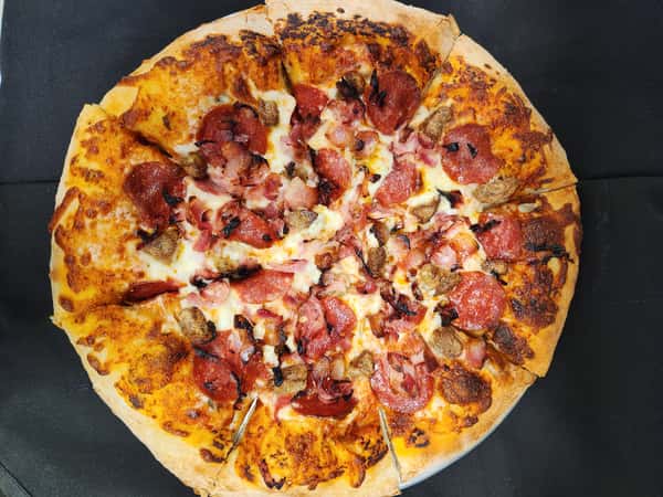 The MEATeor Pizza