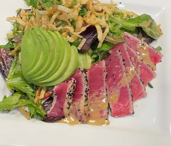 Ahi crunchy salad