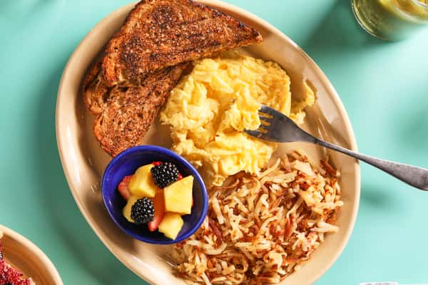 Kids Scrambled Eggs and Toast