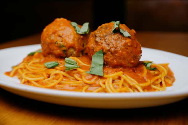 spaghetti and meat balls