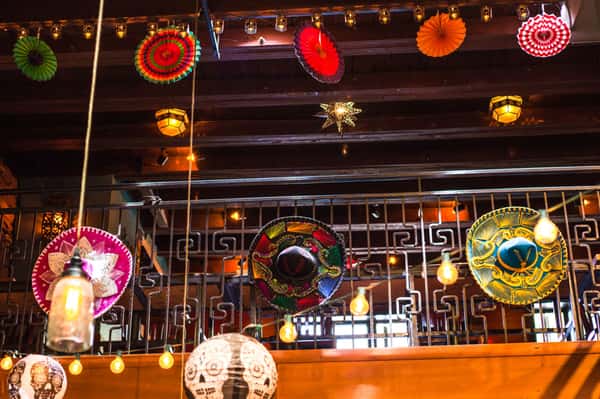interior restaurant decor