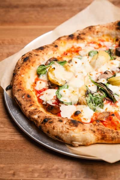 Woodfired Pizza at Bella Napoli in Schaumburg