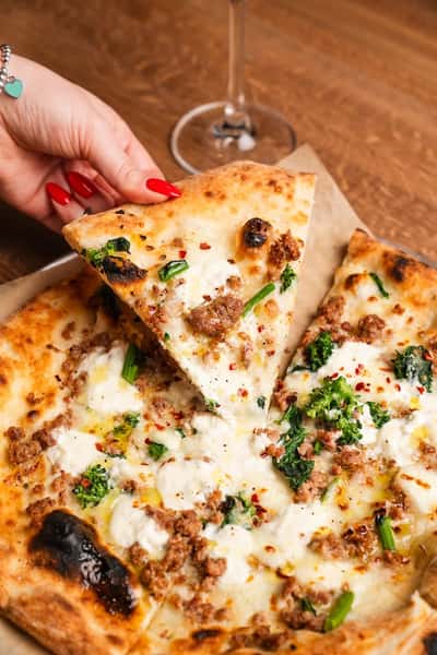 Woodfired Pizza at Bella Napoli in Schaumburg