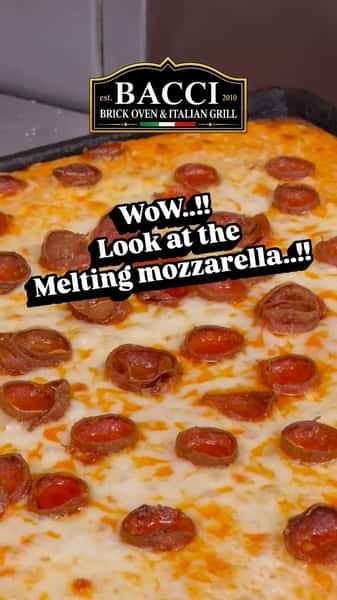 Who can ignore Sicilian Vodka Pizza, topped with Pepperoni,, MamaMia,, Delicious..!! Call us ☎️908-665-2222, or order online baccibrickoven.com #italianfood #italianrestaurant #pizzanj #italiangrill #newprovidence
