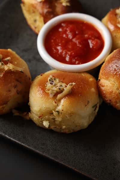 Garlic Knots