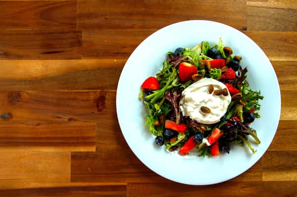 Berries & Buratta