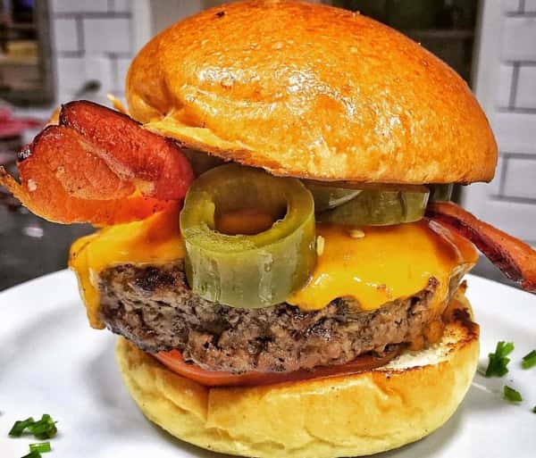 burger with bacon
