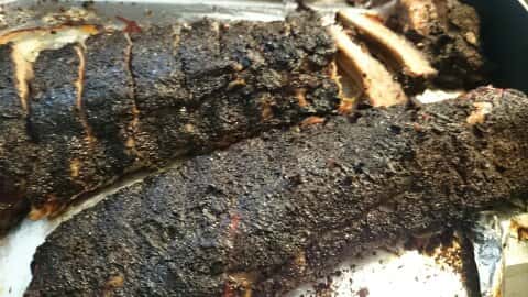 Coffee-Cayenne Rubbed Ribs