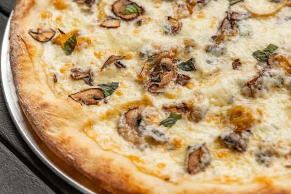Mushrrom White Pizza