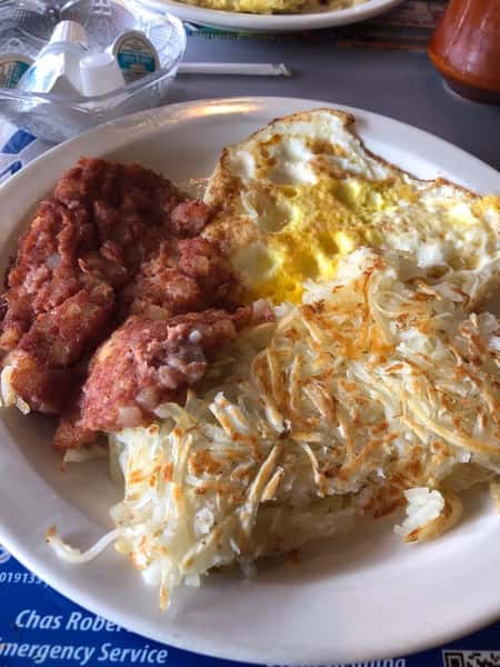 2 Eggs & Corn Beef Hash