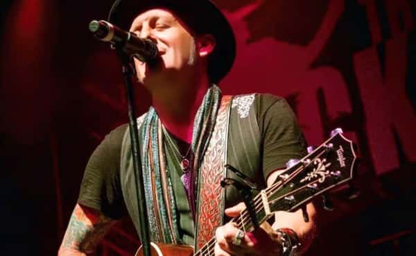 Robert Wagner Live Music Austin