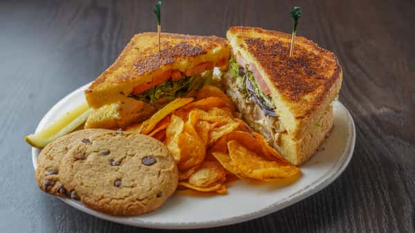 Chicken Salad Sandwich (Boxed Lunch)